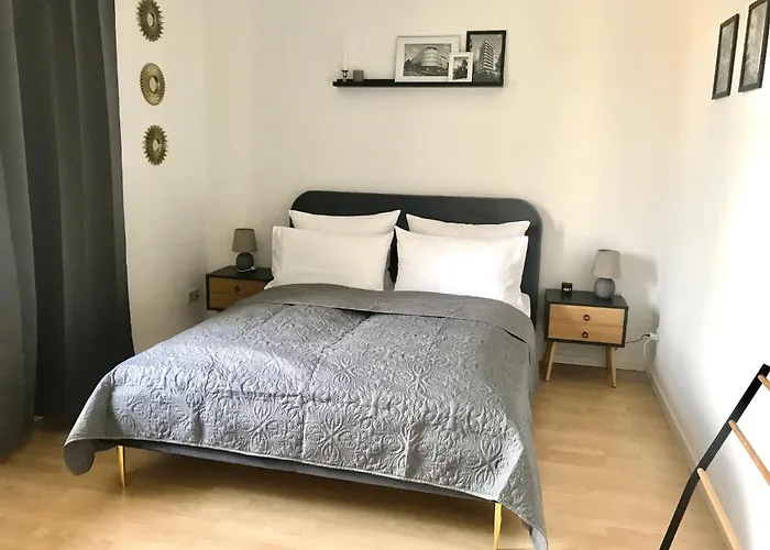Purer Luxus Mit 2 Schlafzimmern, Balkon Und Privat-parkplatz Lägenhet Leipzig