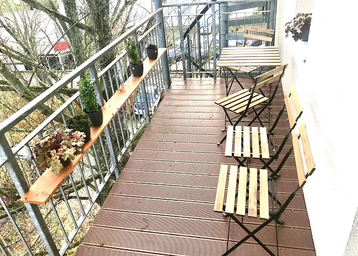 Lägenhet Purer Luxus Mit 2 Schlafzimmern, Balkon Und Privat-parkplatz