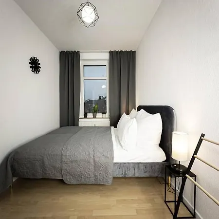 Purer Luxus Mit 2 Schlafzimmern, Balkon Und Privat-parkplatz Apartment Leipzig