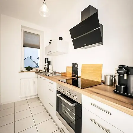 Purer Luxus Mit 2 Schlafzimmern, Balkon Und Privat-parkplatz Apartment Leipzig