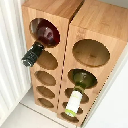 Purer Luxus Mit 2 Schlafzimmern, Balkon Und Privat-parkplatz * Leipzig