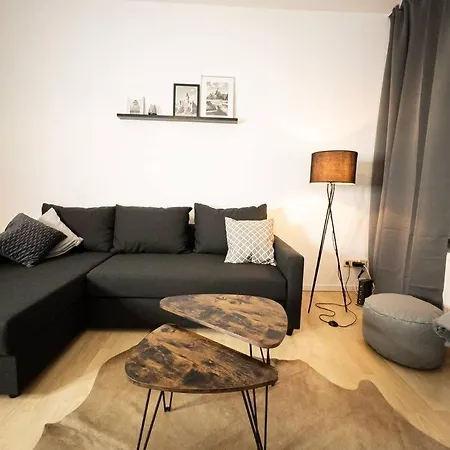 Purer Luxus Mit 2 Schlafzimmern, Balkon Und Privat-parkplatz Apartment Leipzig