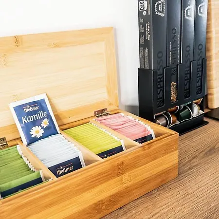 Purer Luxus Mit 2 Schlafzimmern, Balkon Und Privat-parkplatz *