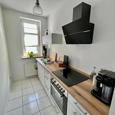 Apartment Purer Luxus Mit 2 Schlafzimmern, Balkon Und Privat-parkplatz Leipzig