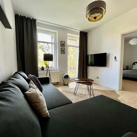 Apartman Purer Luxus Mit 2 Schlafzimmern, Balkon Und Privat-parkplatz Lipcse