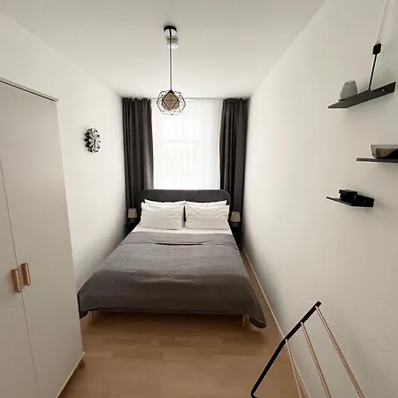 Purer Luxus Mit 2 Schlafzimmern, Balkon Und Privat-parkplatz Appartement Leipzig